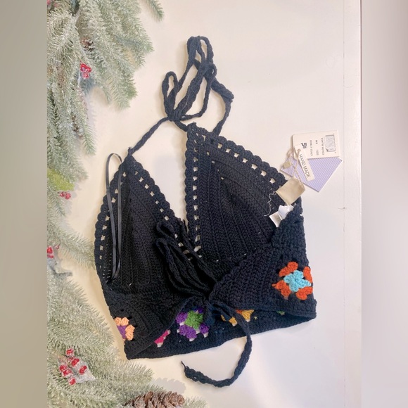 Black Crochet Knit Halter - Picture 2 of 6